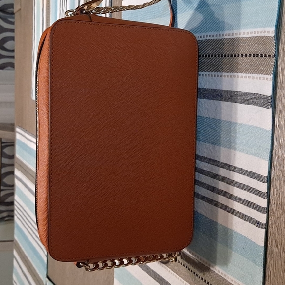 MICHEAL KORS CROSS BODY BAG - Picture 2 of 6